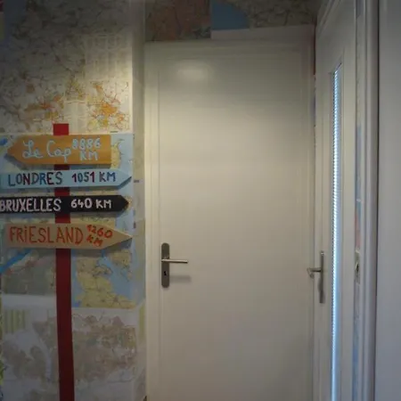 Le Portail Rouge Bed & Breakfast 3*